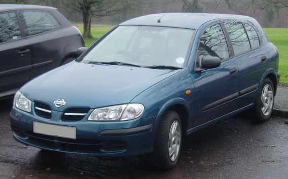 Nissan Almera